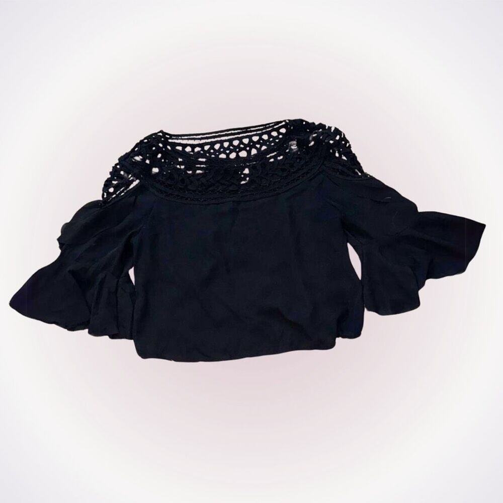 H&M Divided black cropped flutter sleeve blouse | Sz 4